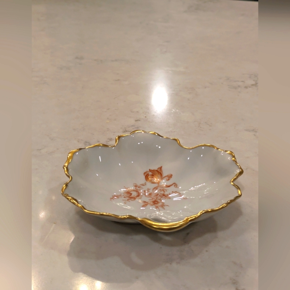 Vintage Limoges French Porcelain Leaf Shaped
